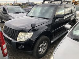 Used Mitsubishi PAJERO