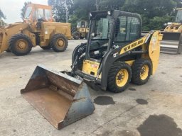 Used NEW HOLLAND Tractor