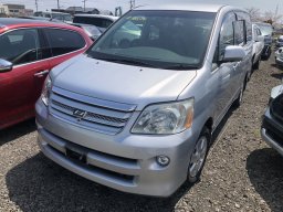 Used Toyota Noah