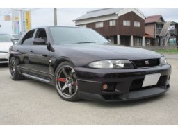 Used Nissan SKYLINE