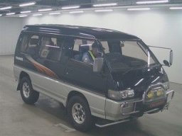 Used Mitsubishi Delica wagon