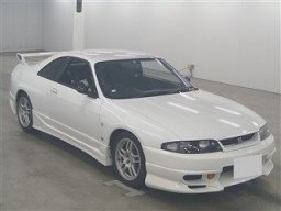 Used Nissan SKYLINE