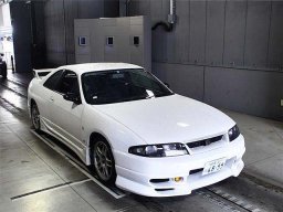 Used Nissan SKYLINE