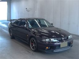 Used Nissan SKYLINE