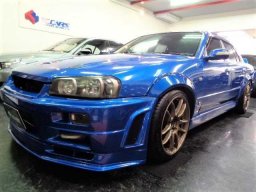 Used Nissan SKYLINE