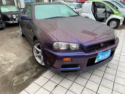 Used Nissan SKYLINE