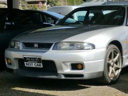 Used Nissan SKYLINE