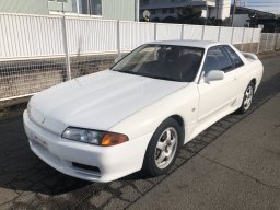 Used Nissan SKYLINE