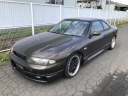 Used Nissan SKYLINE