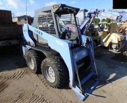 Used TCM SKID STEER LOADER